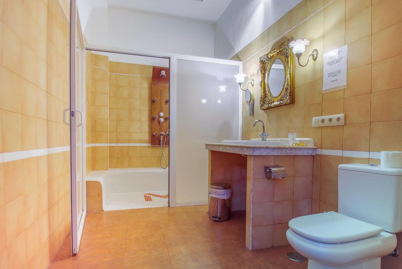 Hostal Nuevo Milan I San Clemente  Buitenkant foto
